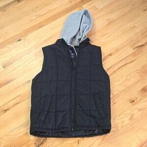 American Rag black quilted puffer vest featuring a grey hood .size small
